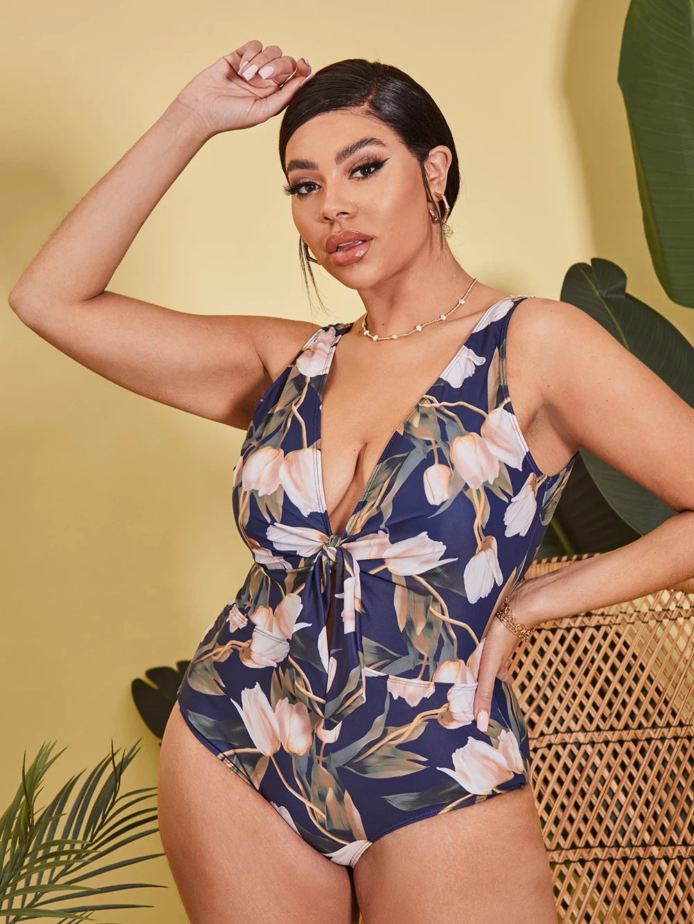2022 Women's Plus Size One-Piece Swimsuit – Push-Up Swimwear with Full Coverage, Ideal for Beachwear and Pool Days